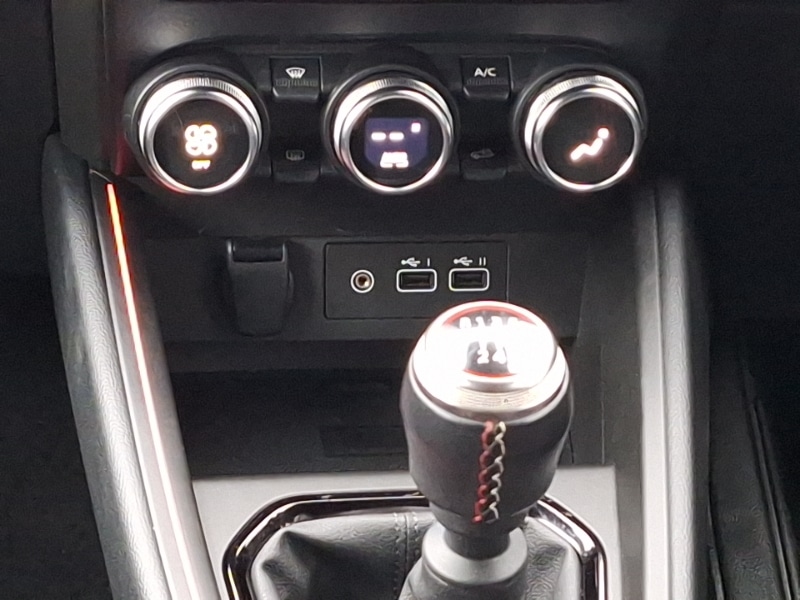 Used Renault Clio 2023 for sale - 77169112: Photo 11