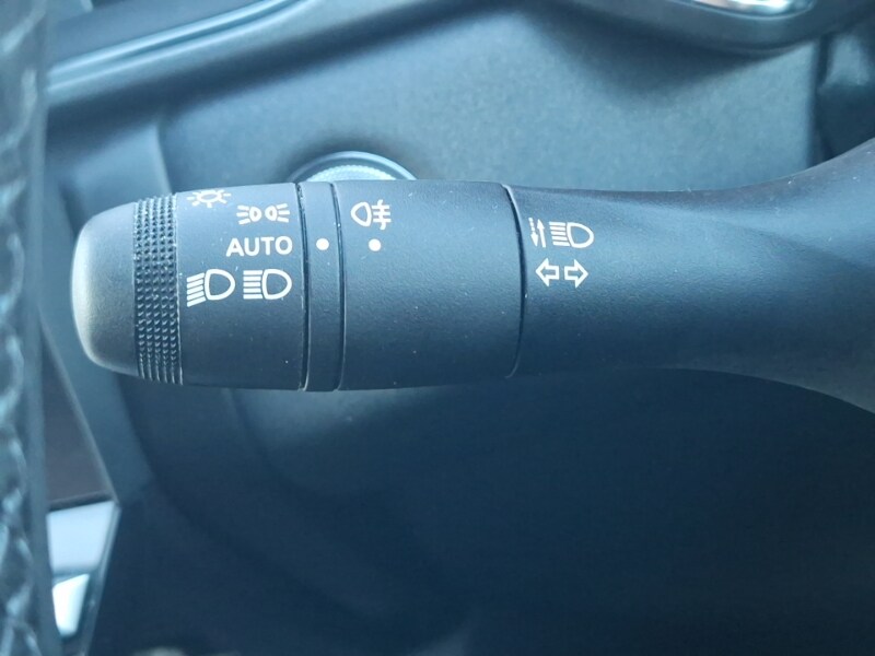 Used Renault Captur 2024 for sale - 76651520: Photo 16