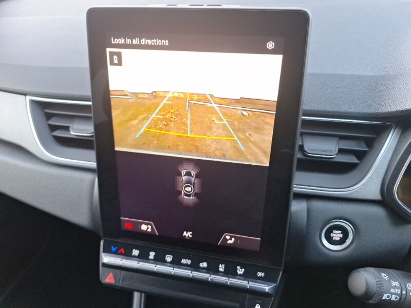 Used Renault Captur 2024 for sale - 76651520: Photo 17