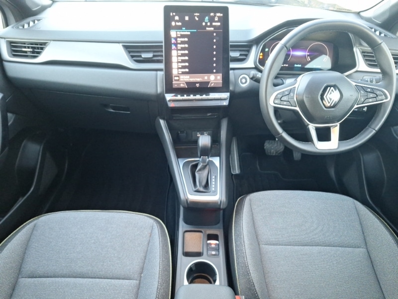 Used Renault Captur 2024 for sale - 76651520: Photo 2