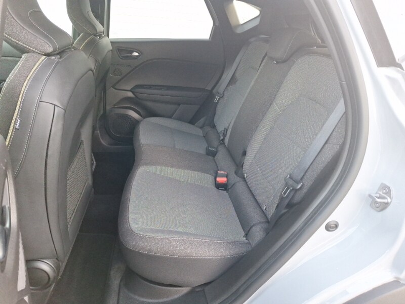 Used Renault Captur 2024 for sale - 76651520: Photo 6