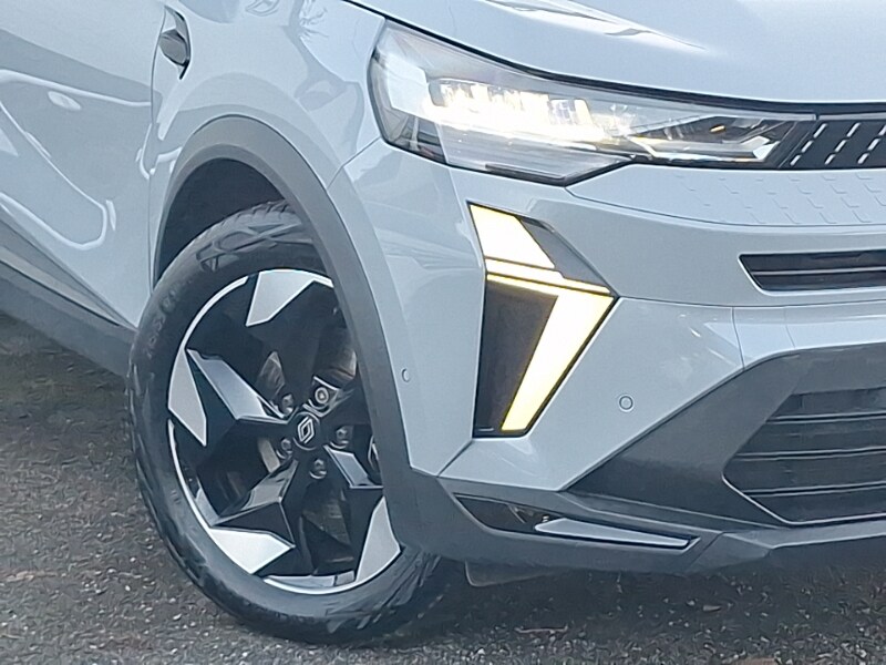 Used Renault Captur 2024 for sale - 76651520: Photo 9