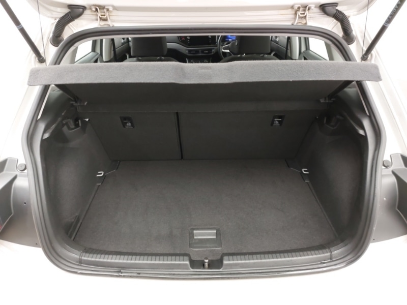 Used Volkswagen Polo 2024 for sale - 77928110: Photo 8