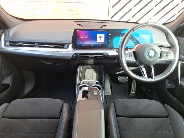 Used BMW iX1 2023 for sale - 76135143: Photo 2