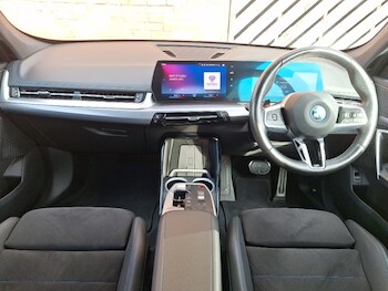 Used BMW iX1 2023 for sale - 76135143: Photo