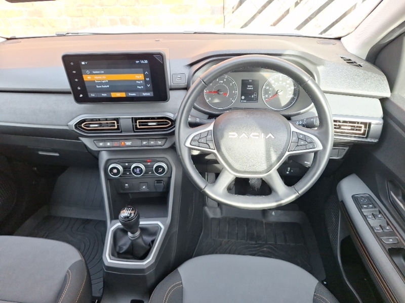 Used Dacia Sandero Stepway 2024 for sale - 76656550: Photo 7