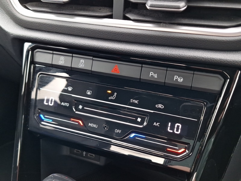 Used Volkswagen T-Roc 2022 for sale - 76699842: Photo 14