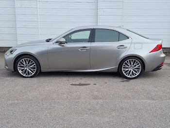 Used Lexus IS 2017 for sale - 78113310: Photo