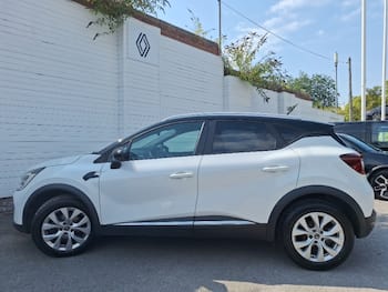 Used Renault Captur 2020 for sale - 79700450: Photo