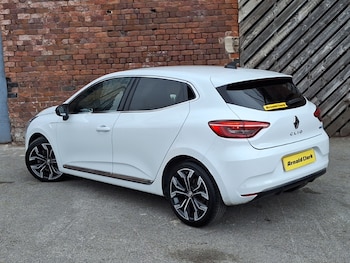 Used Renault Clio 2022 for sale - 76238187: Photo