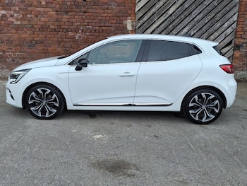 Used Renault Clio 2022 for sale - 76238187: Photo