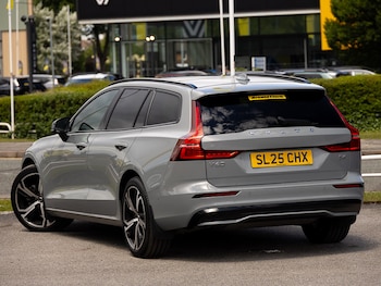 Used Volvo V60 2025 for sale - 79213999: Photo
