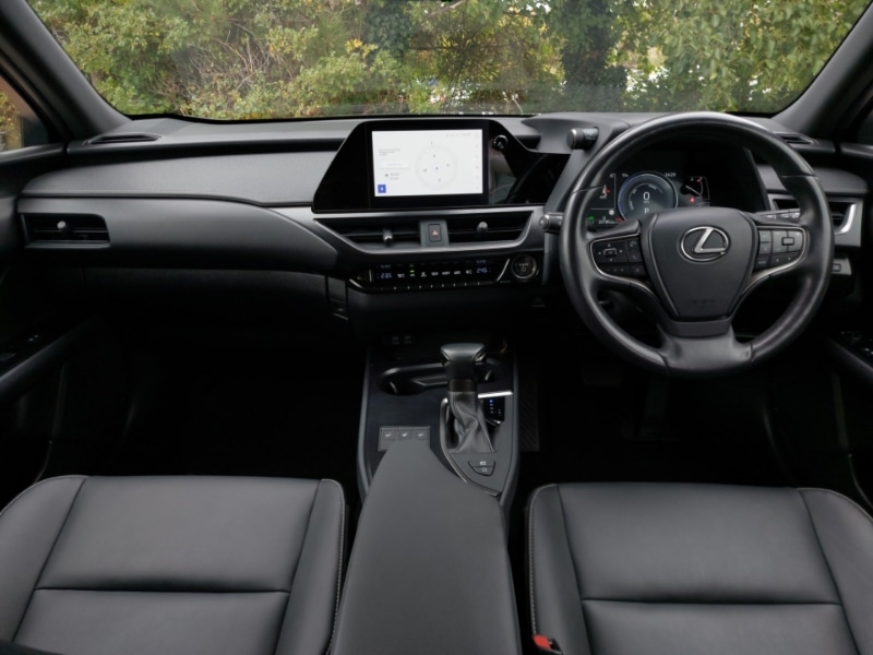Used Lexus UX 2023 for sale - 76983394: Photo 2
