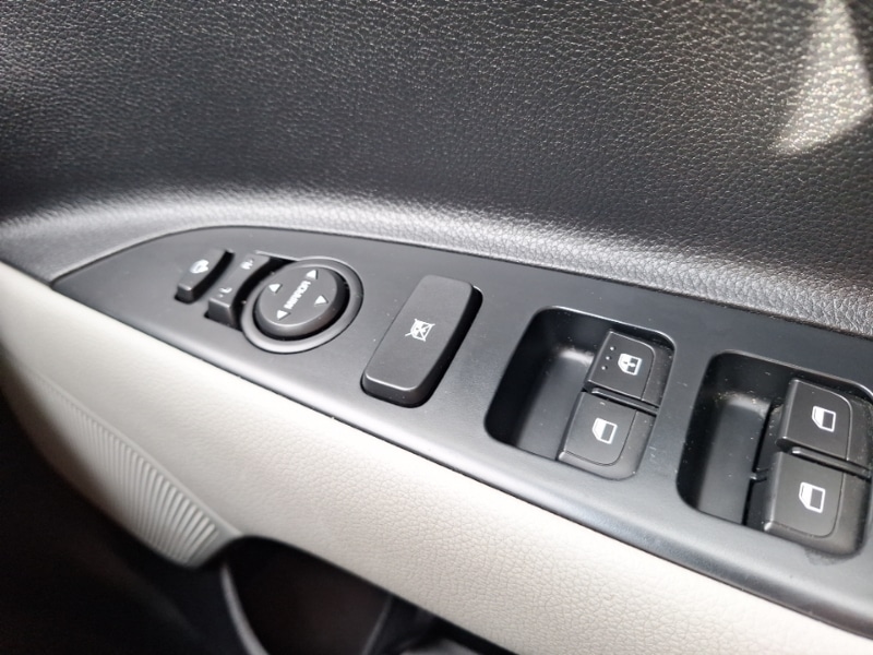 Used Kia Stonic 2018 for sale - 77031901: Photo 13