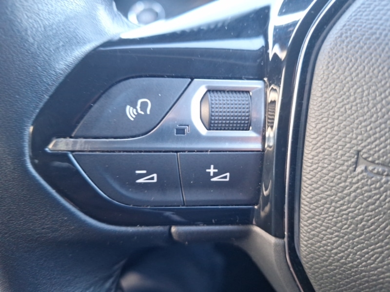 Used Peugeot 208 2020 for sale - 76897484: Photo 15