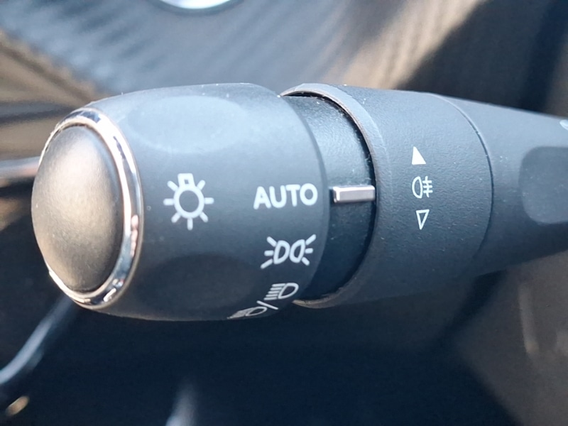 Used Peugeot 208 2020 for sale - 76897484: Photo 16