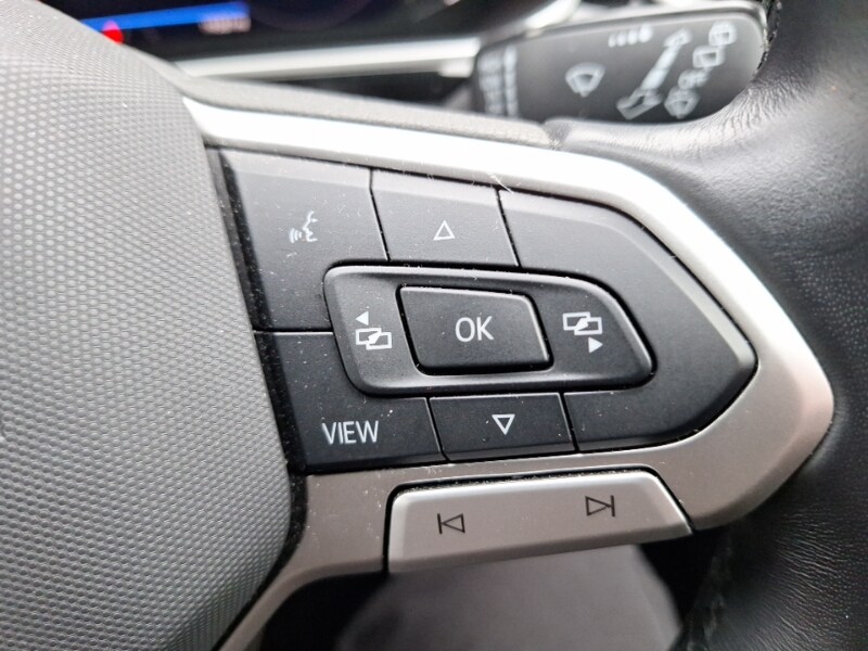 Used Volkswagen T-Roc 2023 for sale - 77816725: Photo 15