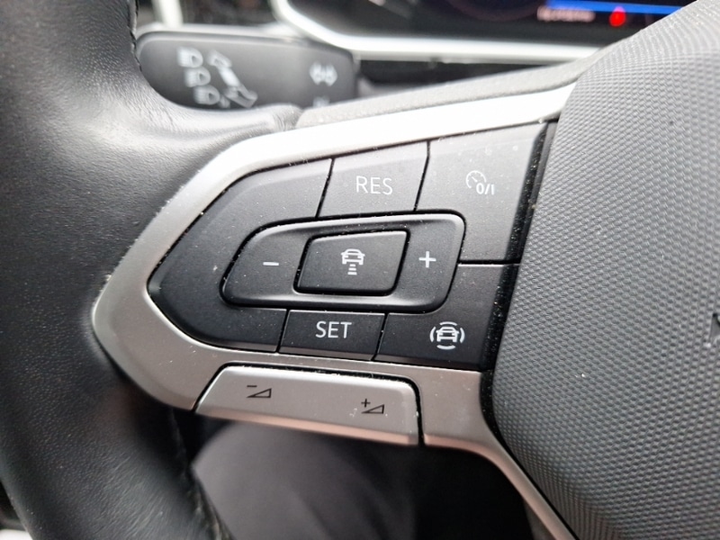 Used Volkswagen T-Roc 2023 for sale - 77816725: Photo 16