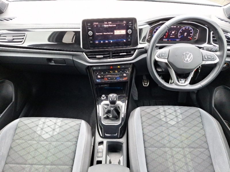 Used Volkswagen T-Roc 2023 for sale - 77816725: Photo 2