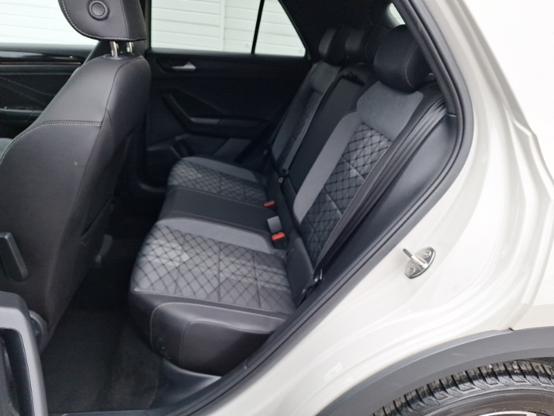 Used Volkswagen T-Roc 2023 for sale - 77816725: Photo 6