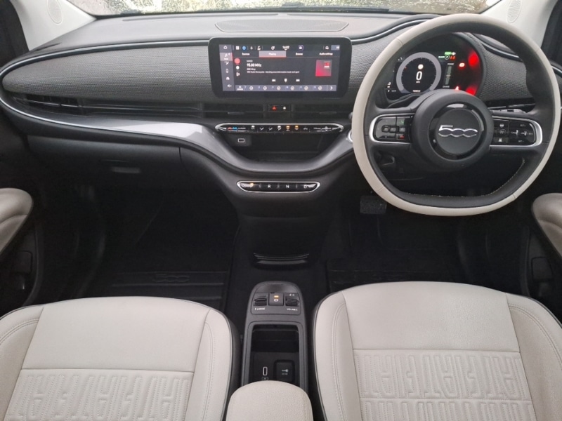 Used Fiat 500 2021 for sale - 77118916: Photo 2