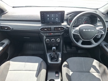 Used Dacia Sandero Stepway 2024 for sale - 78803427: Photo