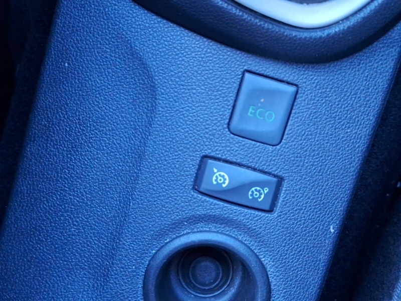 Used Renault Captur 2018 for sale - 77252064: Photo 18