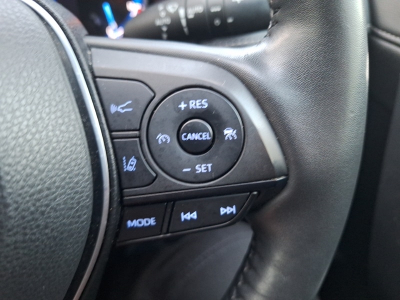 Used Toyota RAV4 2021 for sale - 76911739: Photo 14