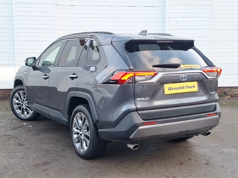 Used Toyota RAV4 2021 for sale - 76911739: Photo 3