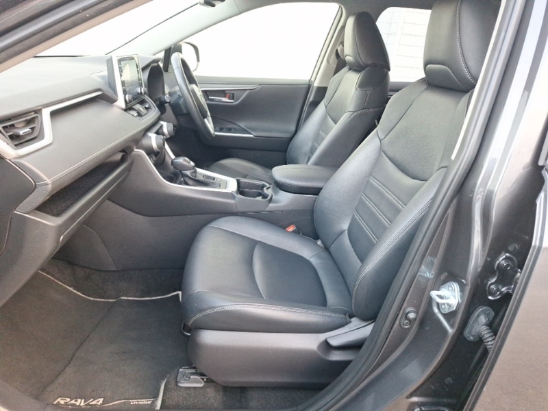 Used Toyota RAV4 2021 for sale - 76911739: Photo 5