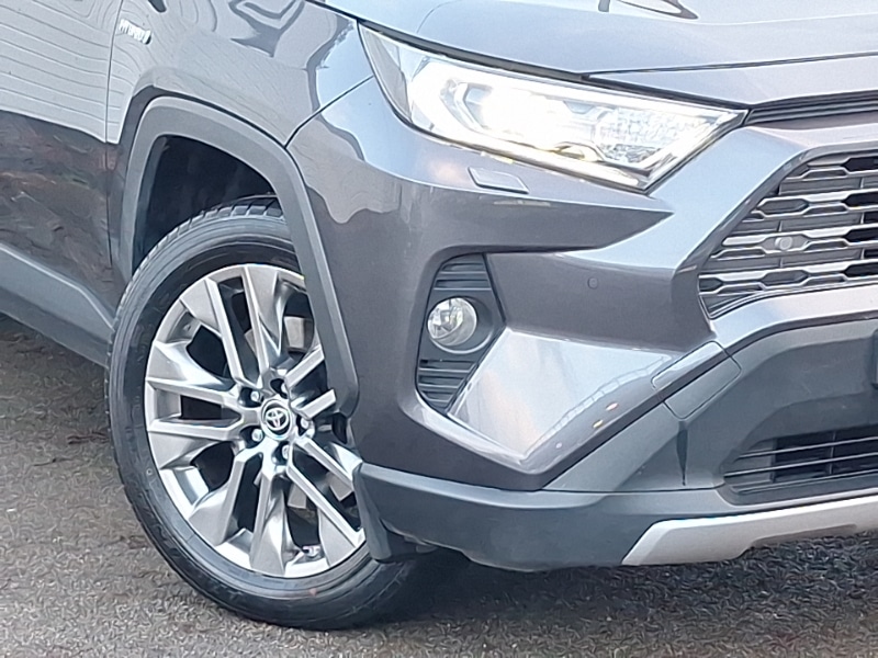 Used Toyota RAV4 2021 for sale - 76911739: Photo 9