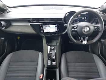 Used Alfa Romeo Junior 2025 for sale - 79747055: Photo