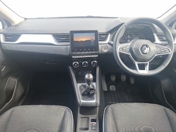Used Renault Captur 2023 for sale - 79303050: Photo