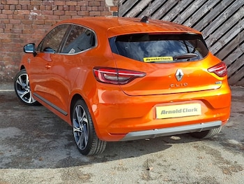 Used Renault Clio 2022 for sale - 76533502: Photo