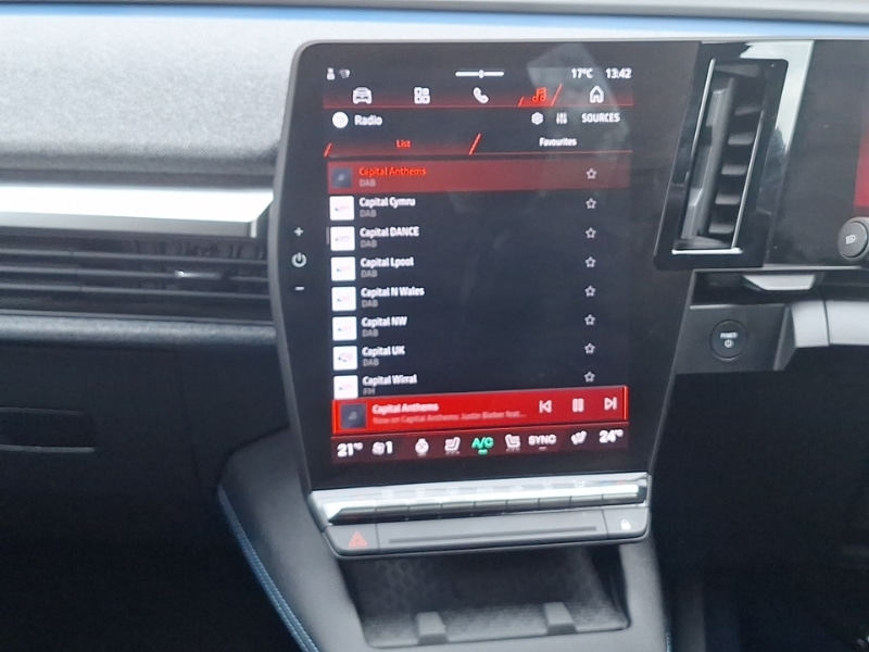 Used Renault Scenic E-Tech 2024 for sale - 76498181: Photo 10