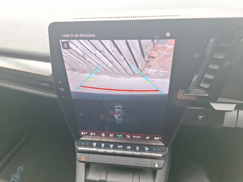 Used Renault Scenic E-Tech 2024 for sale - 76498181: Photo 17