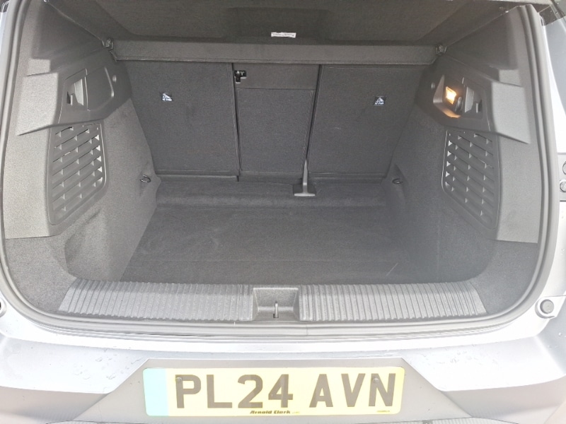 Used Renault Scenic E-Tech 2024 for sale - 76498181: Photo 8