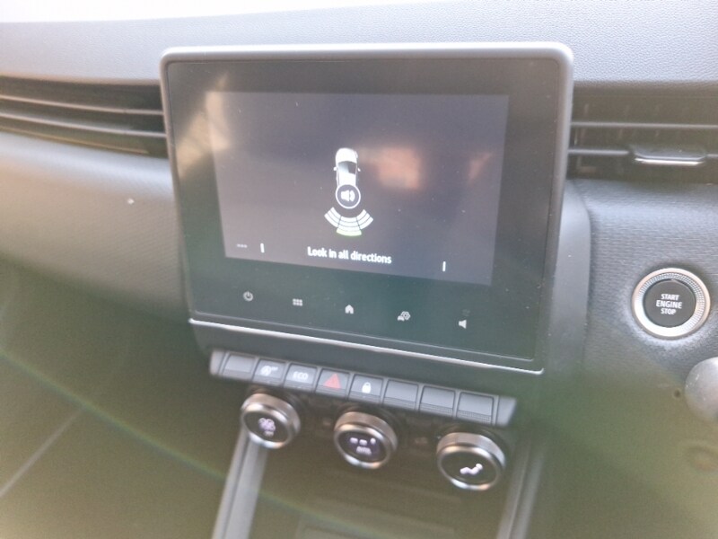 Used Renault Clio 2023 for sale - 77371293: Photo 17