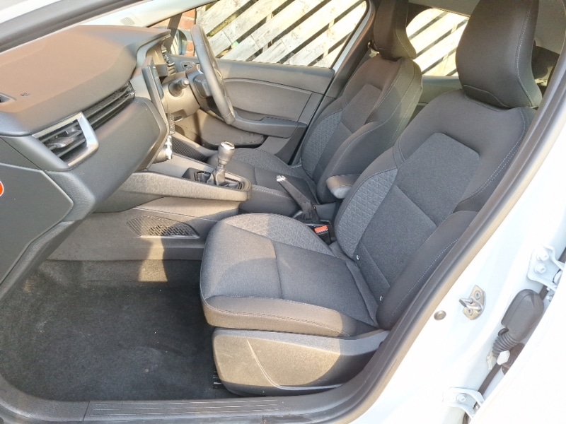 Used Renault Clio 2023 for sale - 77371293: Photo 5