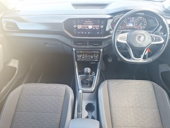 Used Volkswagen T-Cross 2020 for sale - 77736514: Photo