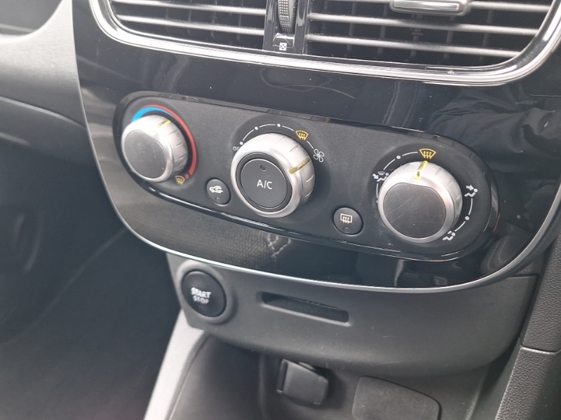 Used Renault Clio 2018 for sale - 78125618: Photo 11