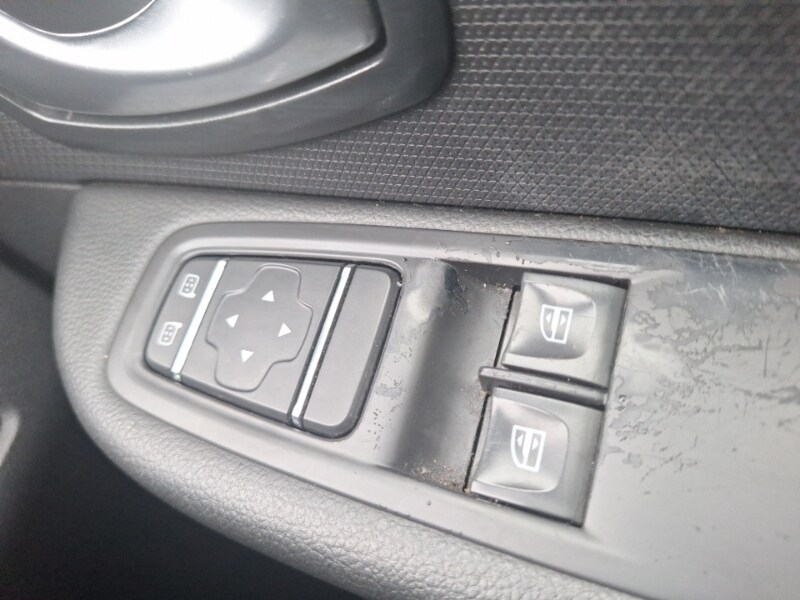 Used Renault Clio 2018 for sale - 77816720: Photo 13