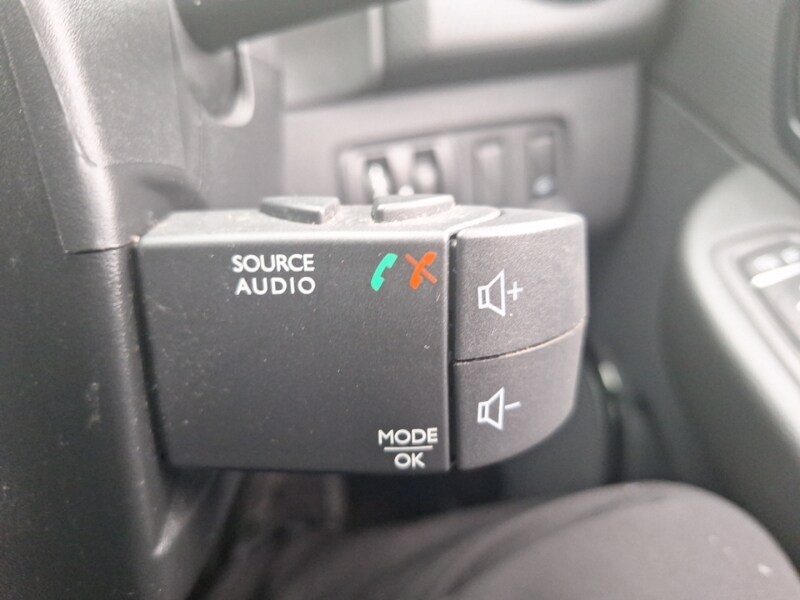 Used Renault Clio 2018 for sale - 77816720: Photo 16