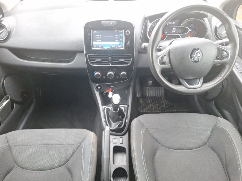 Used Renault Clio 2018 for sale - 77816720: Photo 2