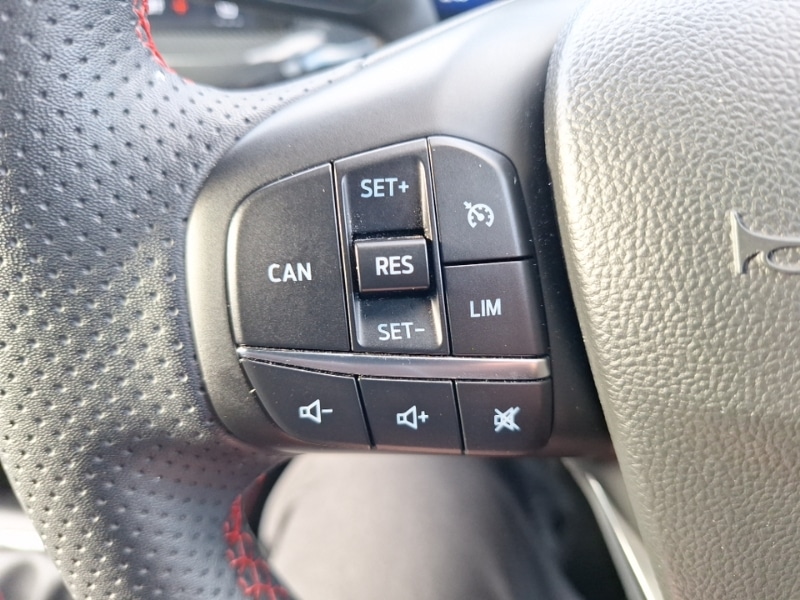 Used Ford Focus 2023 for sale - 77911556: Photo 16