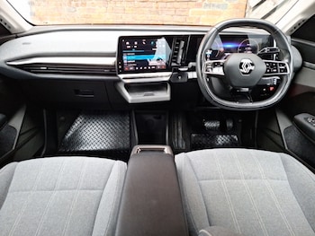 Used Renault Megane E Tech 2023 for sale - 76335611: Photo