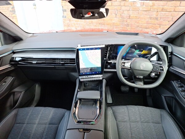 Used Renault Austral 2025 for sale - 76052402: Photo 2