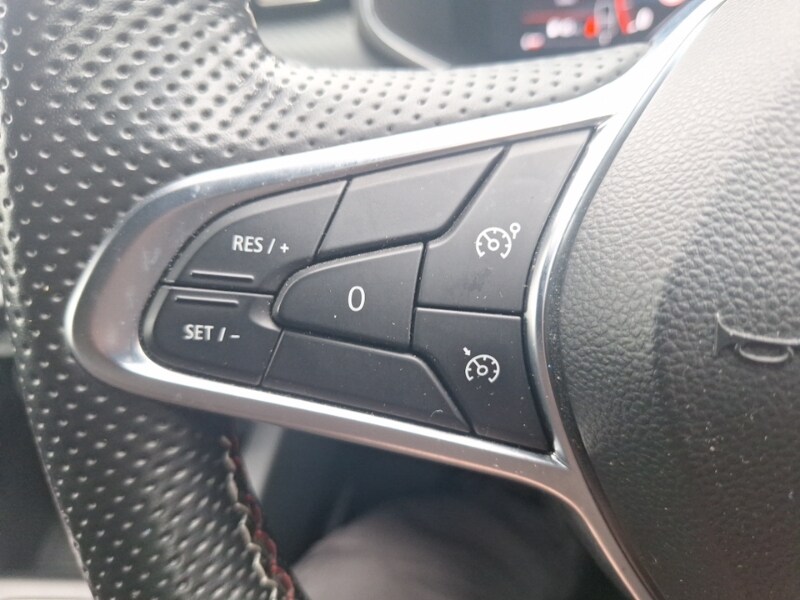 Used Renault Clio 2023 for sale - 77644240: Photo 15