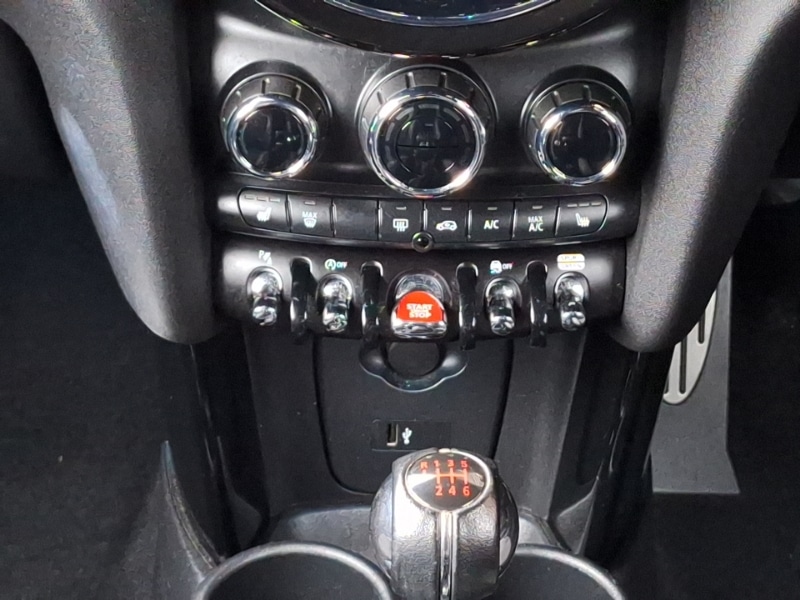 Used MINI Convertible 2022 for sale - 77046995: Photo 11