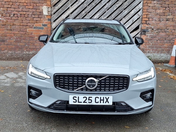 Used Volvo V60 2025 for sale - 76160490: Photo 12